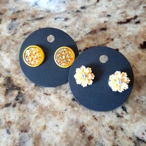 Sparkling Yellow Earrings Set